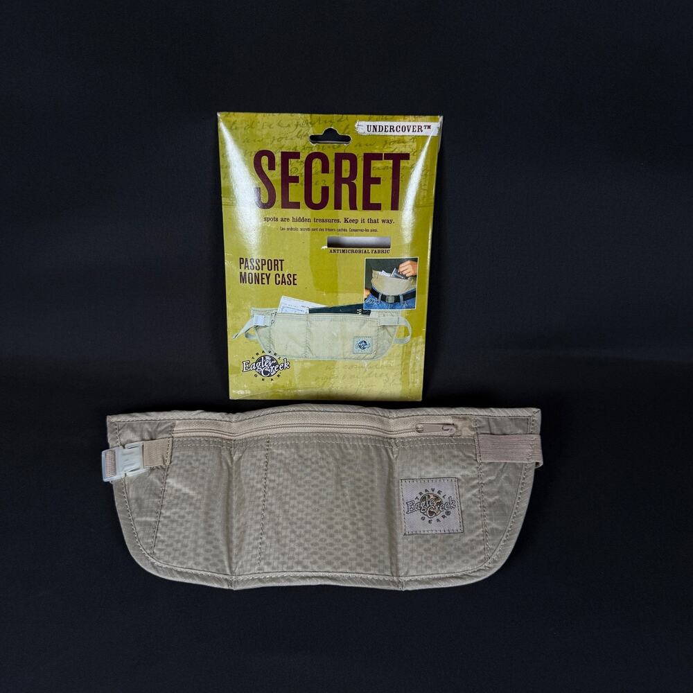 Eagle Creek Travel Gear Secret UNDERCOVER Passport Money Case bag